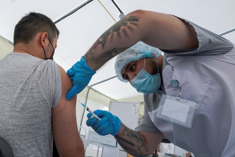 Bloomberg: на планете сделали почти 6 млрд прививок от коронавируса