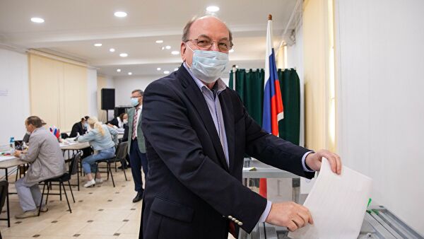 Во всех регионах Сибири закрылись избирательные участки