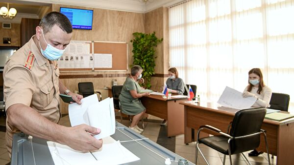 Во всех регионах Сибири закрылись избирательные участки