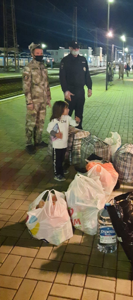 Жители Крыма спасли сбежавшую от мужа наркомана сибирячку с двумя детьми