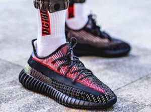 Yeezy Boost 350 v2- модная и удобная обувь для всех