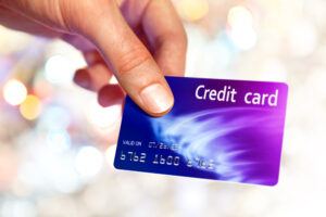 Зачем и как оформляют кредитные карты