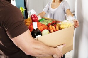 Особенности и преимущества доставки еды на дом